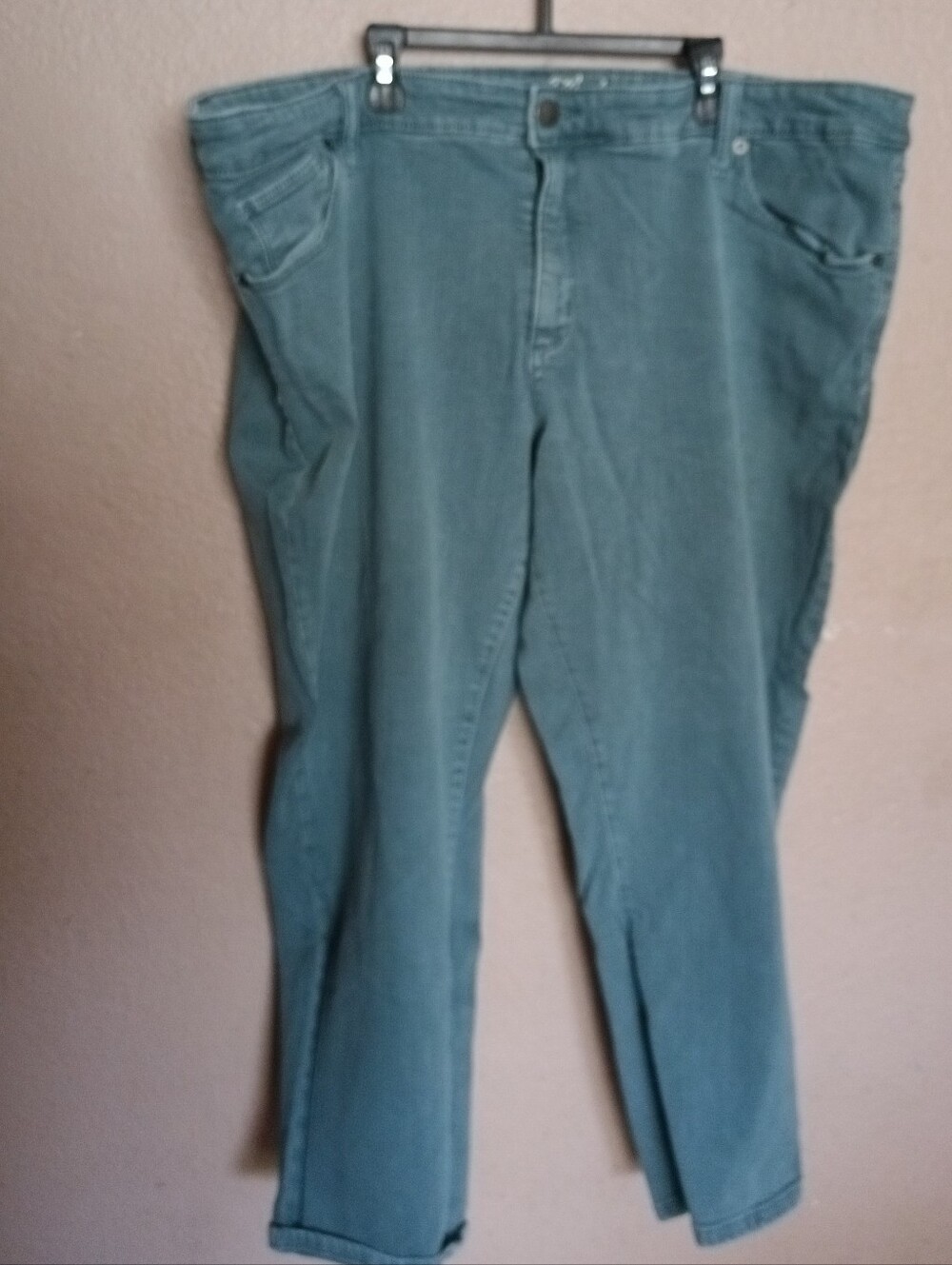 Universal Threads Sz 22 Regular Teal Colored Skinny Jeans